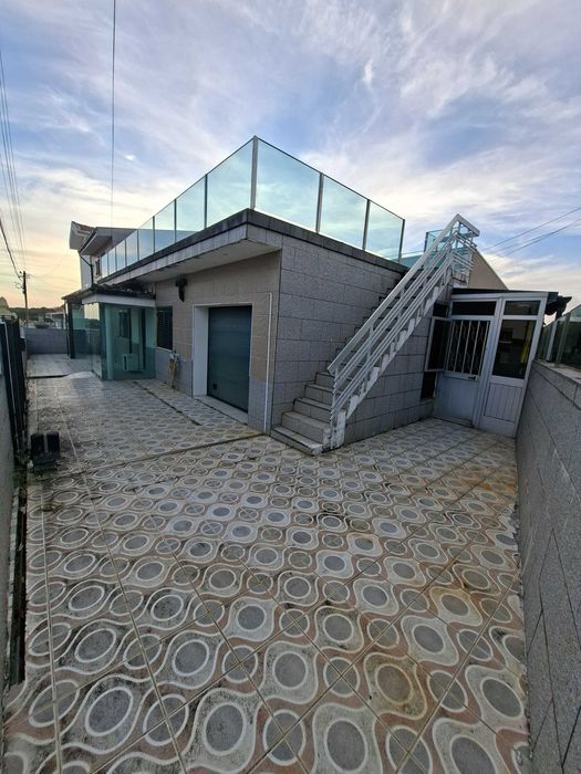 Casa / Moradia independente à venda em Rua Pedra Alta 200, Vila Nova de Gaia