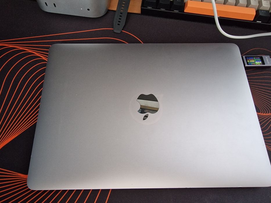 Macbook Pro 13 Intel 16GB/256 na DJI Pocket 3 lub S23 Ultra
