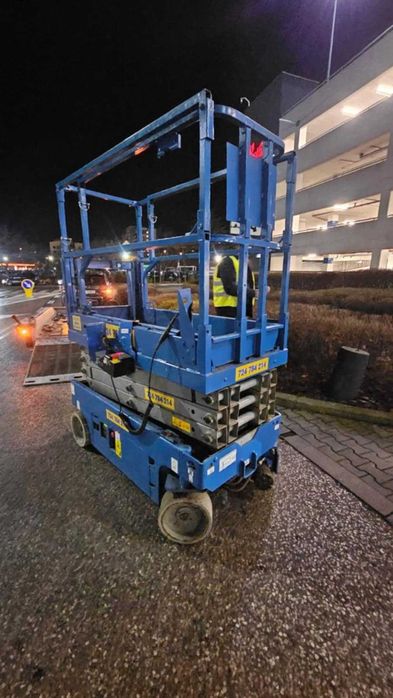 Wynajem podnośników koszowych i nożycowych