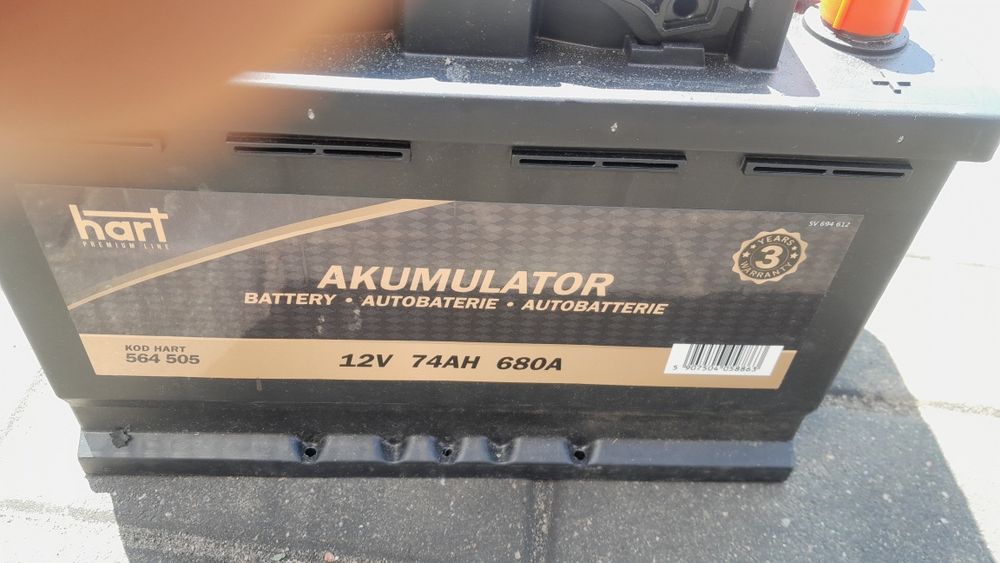 Nowy akumulator 74AH. 680A