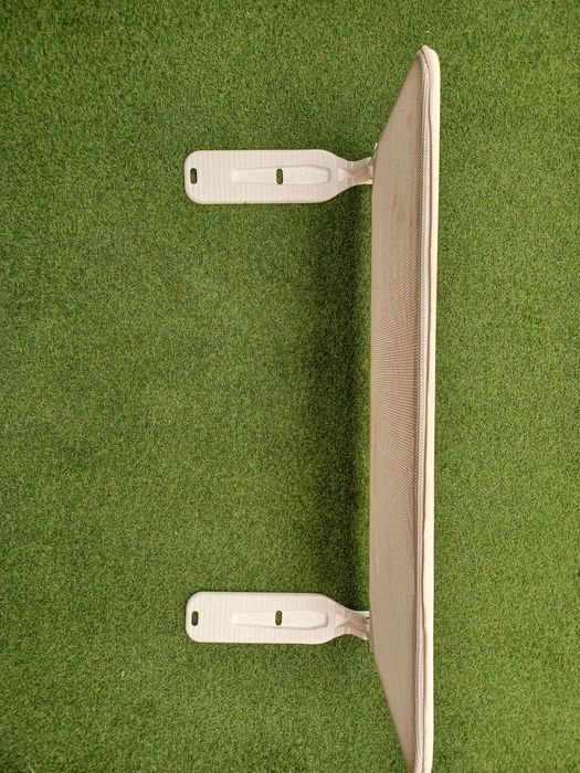 Barreira de proteção cama criança.