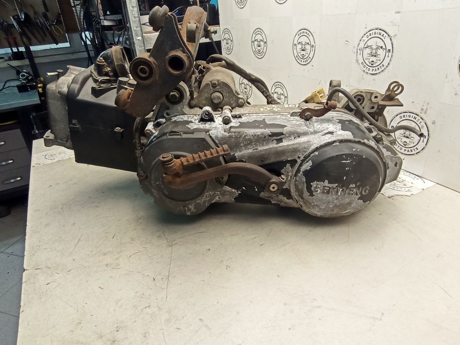 Motor scooter Znen