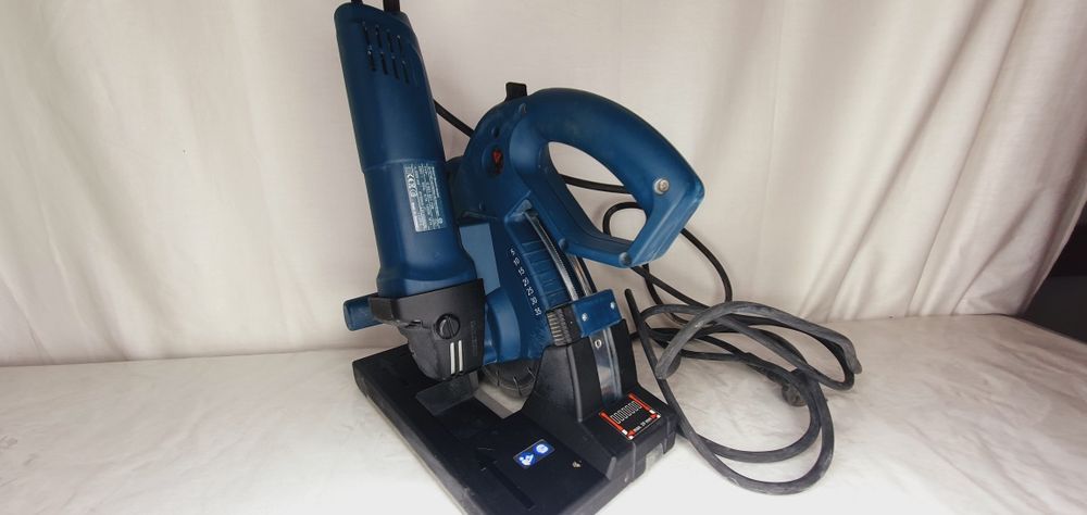 Bruzdownica Bosch GNF 35 CA frezarka do betonu, bruzdownica na tarcze