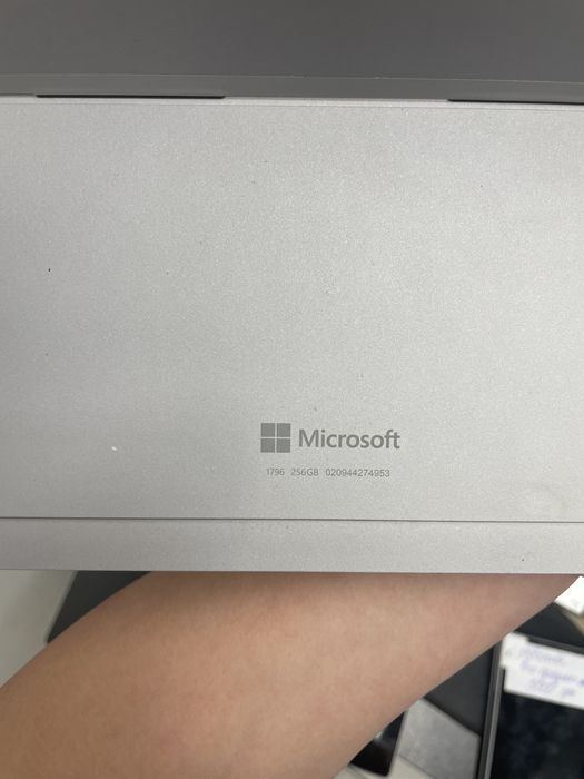 Планшети Microsoft pro 5 1796