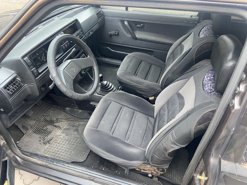 Volkswagen Golf 2. 1.6 Бензин.