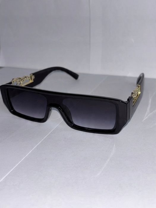 Eleganckie Okulary przeciwsłoneczne Jaguar Luksusowe Czarne