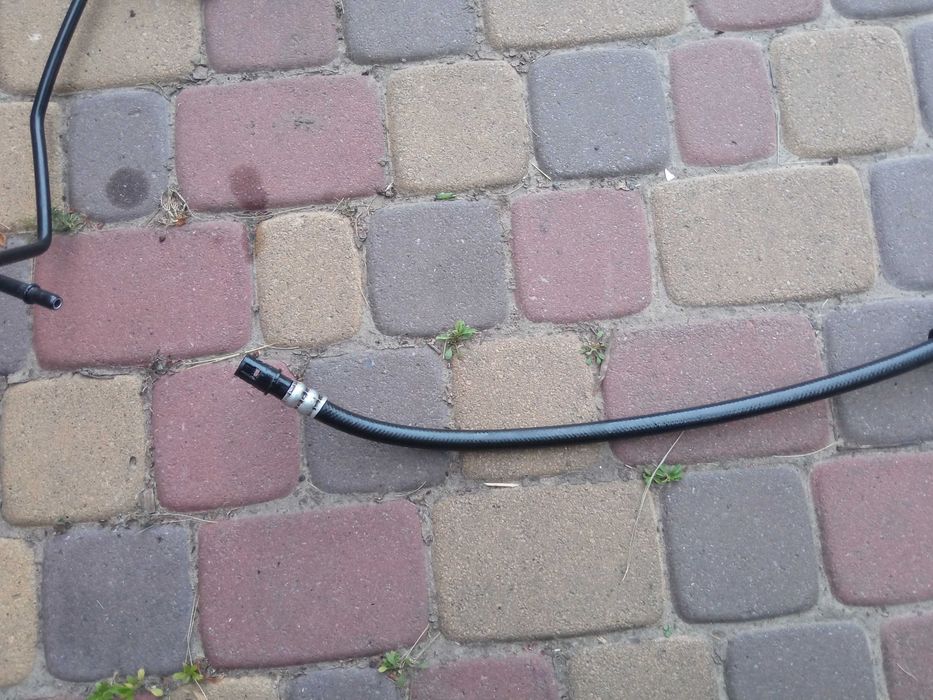 Комбіновані шланги і трубки для масла гідравліки возвратка Фокус Mk1