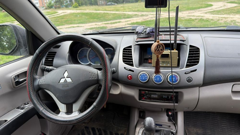 Міцубісі L200 для військовослужбовців