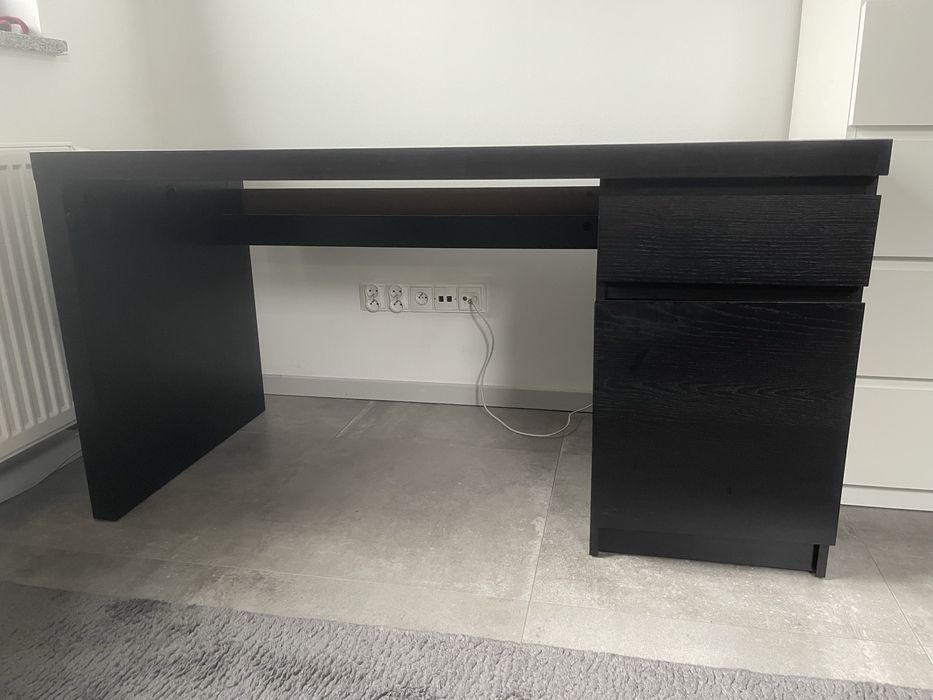 Biurko IKEA MALM Czarny – Stan Bardzo Dobry / Zadbane