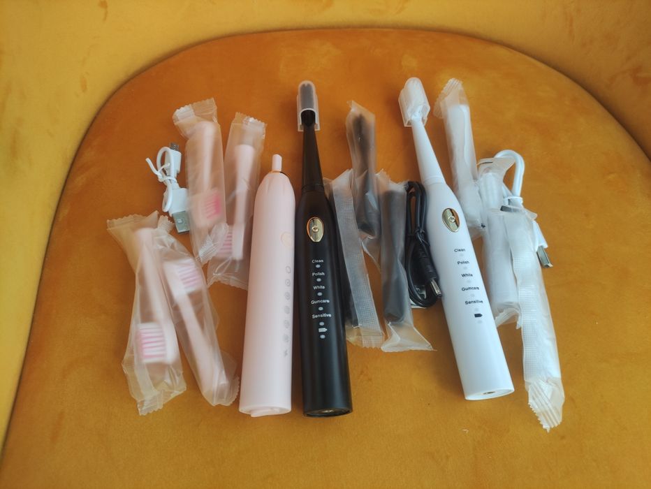 Електрична зубна щітка