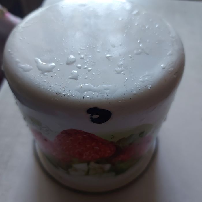 Кастрюли с крышками ,