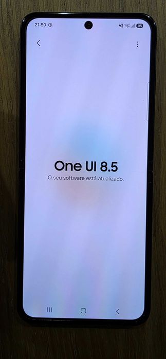 Samsung Z Flip5 5G 512GB - Desbloqueado - Dual Sim