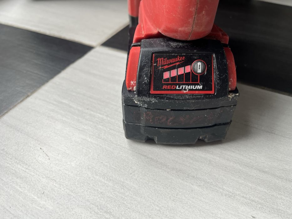 Mlotowiertarka milwaukee m18 chpx sprawna