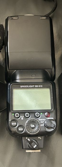 Sprzedam Nicon d7000 caly dobry zestaw