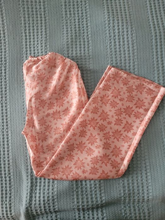 Spodnie od piżamy / spodnie do spania na gumce – rozmiar S