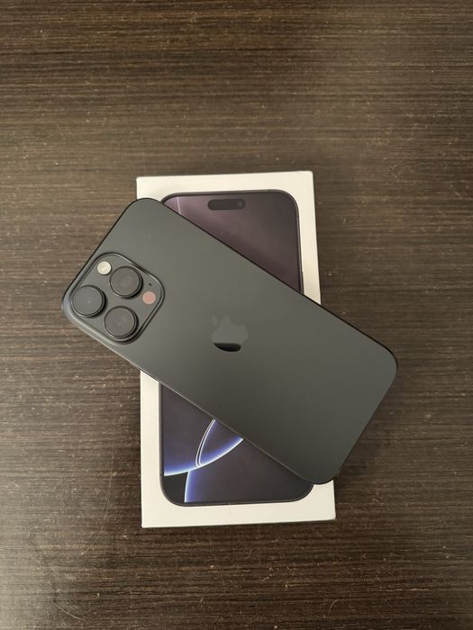 Iphone 16 pro max igual a novo