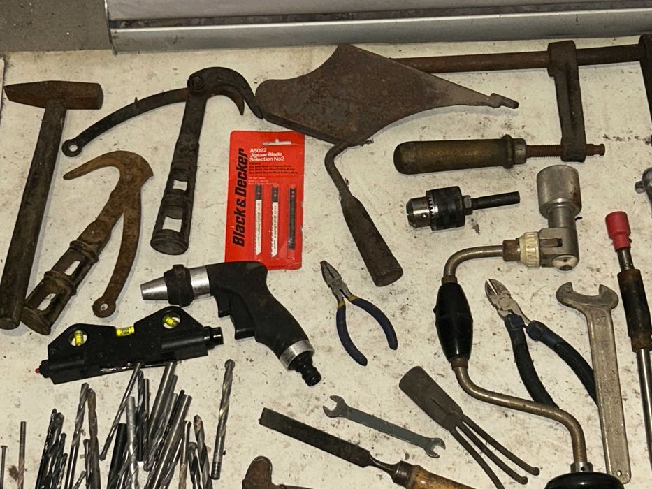 Zestaw starych NARZĘDZI