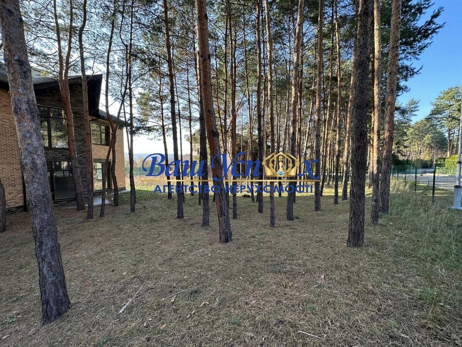 Продажа земли в лесу  в селе Козин .В коттеджном городке .