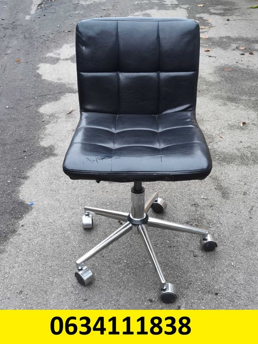 Кресло маникюрное   (стул косметолога, для салона красоты)