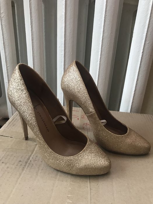 Золоті туфлі-човники