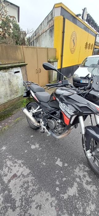Benelli TRK 251 / 2025 / 4000KM -  3000€