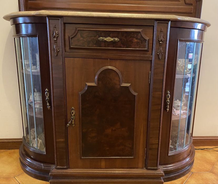 Móvel de entrada em madeira