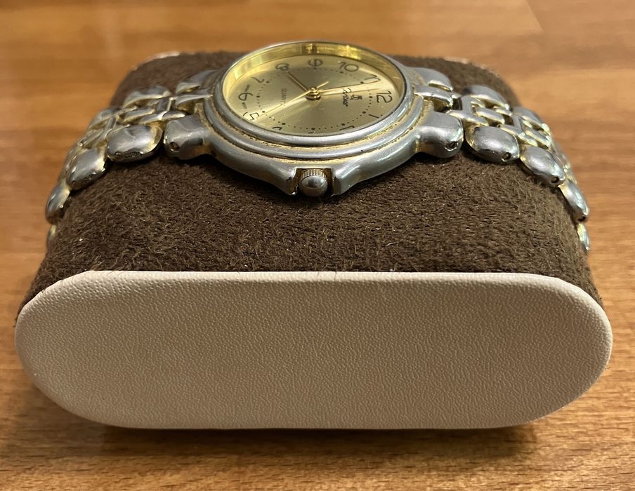 Часы женские "Caritear"