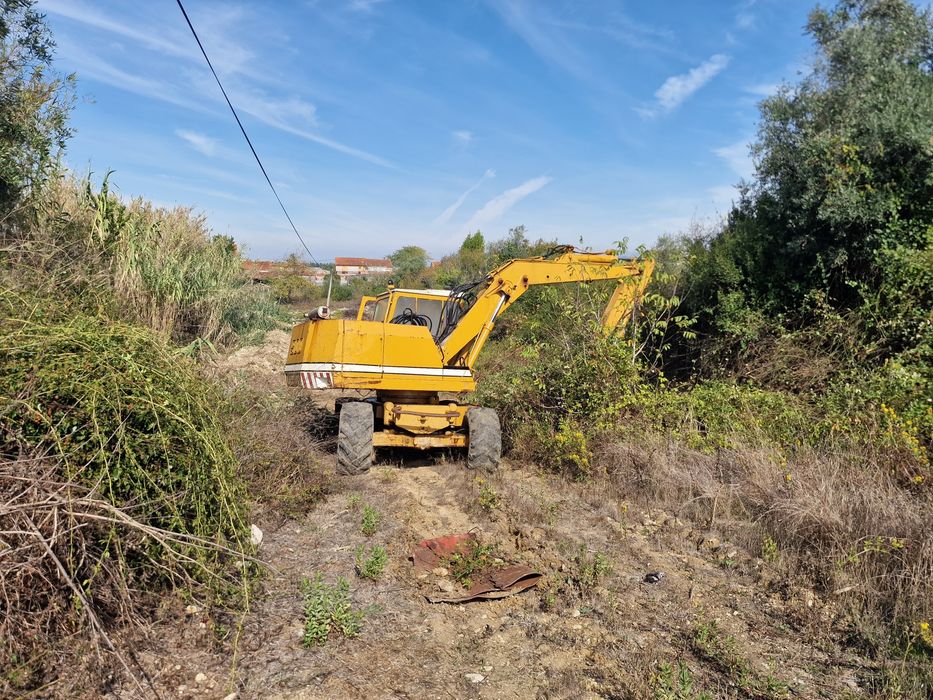 Vendo giratoria liebherr