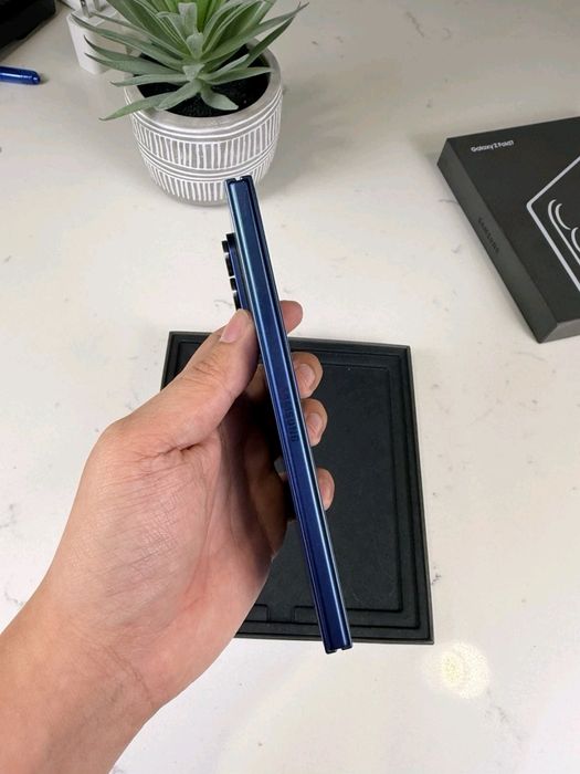 Galaxy fold 7 12/256 blue як новий