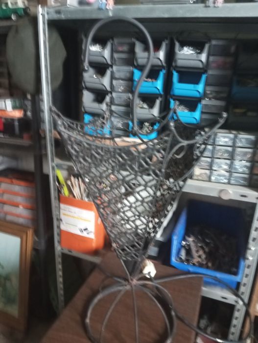 Vendo um porta chapéu