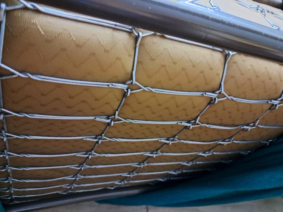 Cama de sofá como nova