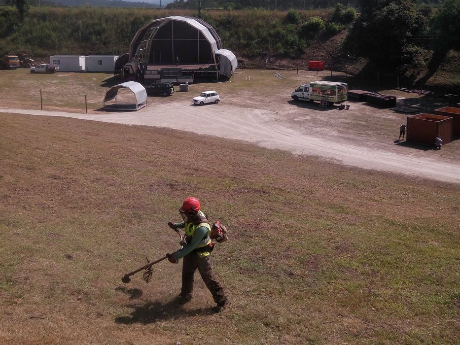 Limpeza de Terrenos, Pinhais, matas, quintas