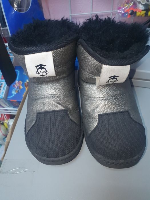 Обувь-ботинки зима для девочки в хорошем состоянии  18.5см стелька