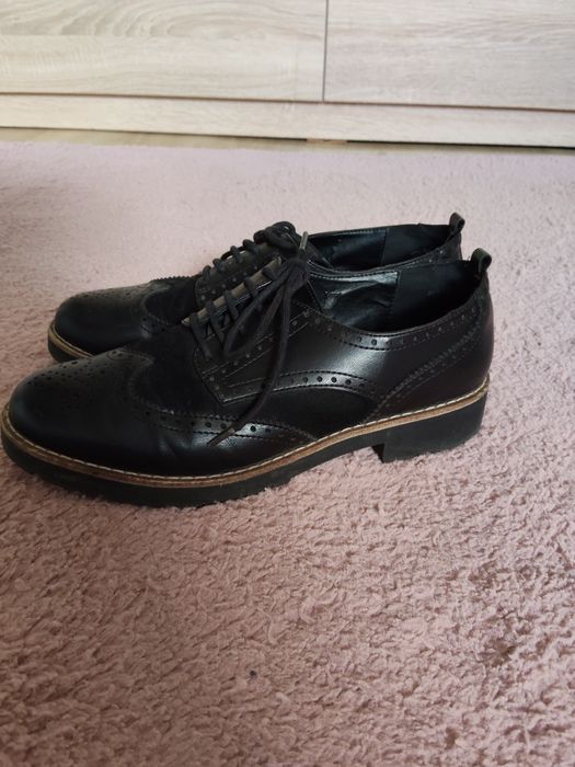 Buty damskie eleganckie czarne oksfordki graceland