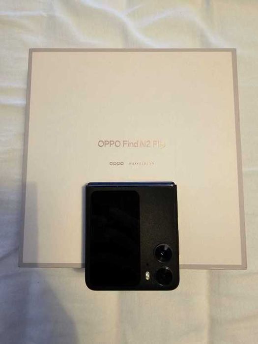 OPPO FIND N2 FLIP, em ótimo estado (capa oficial incluída)