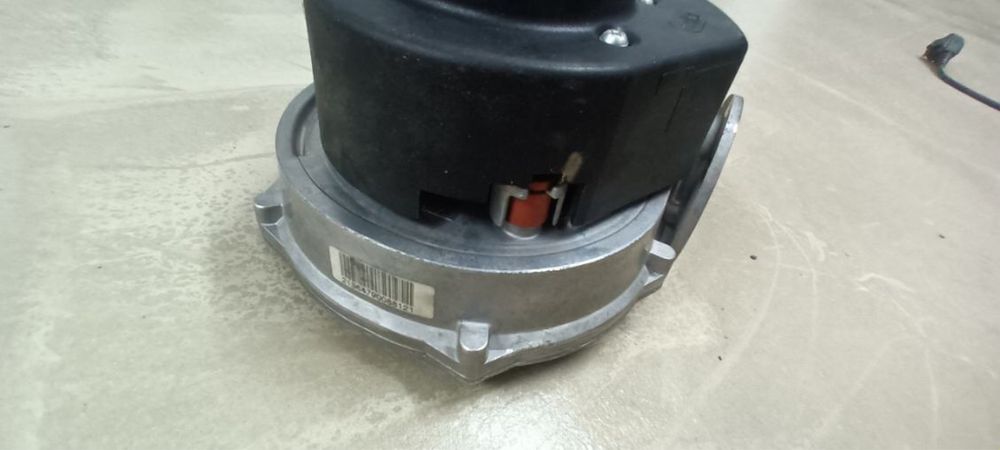 Wentylator spalin do kotłów gazowych Wolf