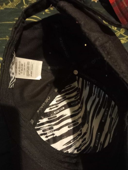 Czapka z daszkiem off-white nowa