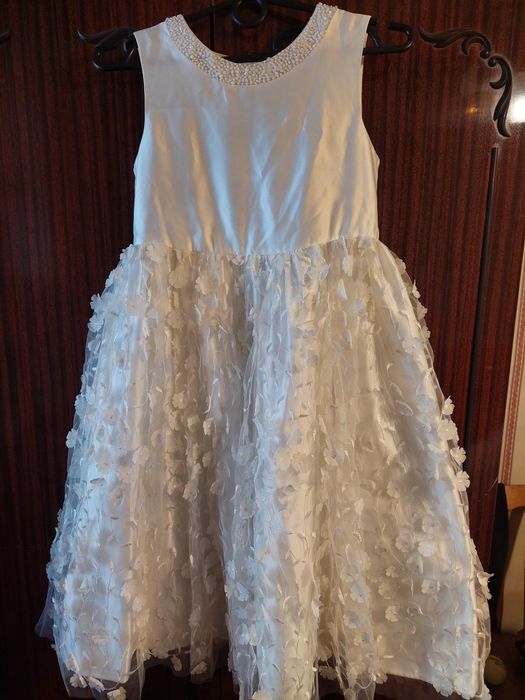 Продам дитячу білу сукню