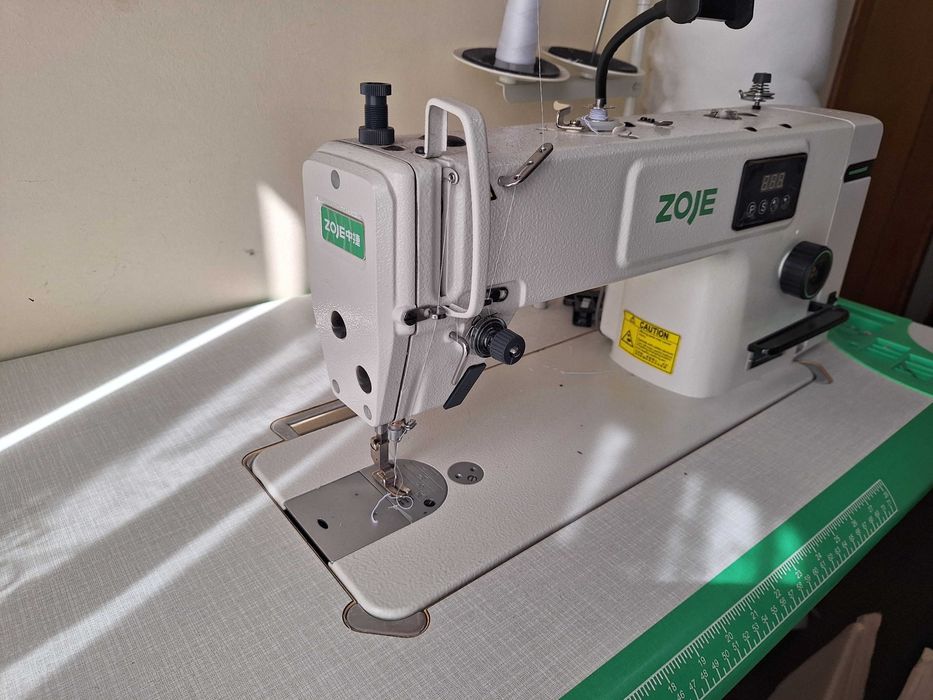 Máquina de costura industrial ZOJE A600P(ponto corrido)