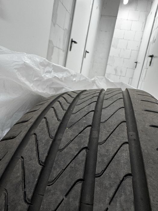 Komplet Opon letnich Continental Premium Contact 235/50 R19 Opony