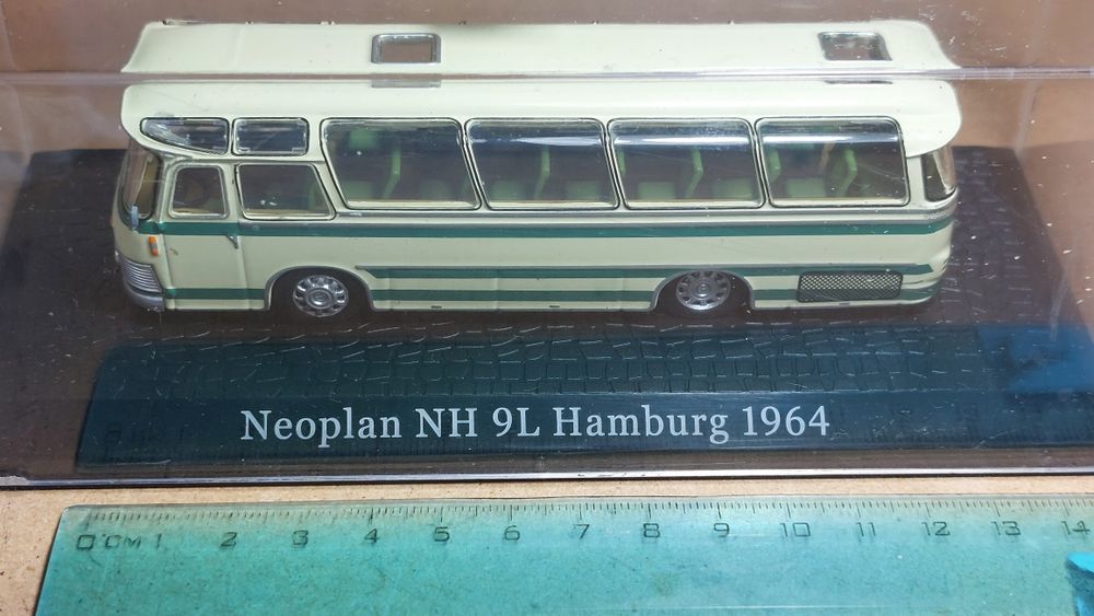 Autocarro Neoplan NH 9L Hamburg 1964