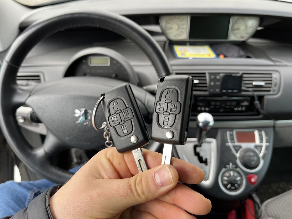 Renault Dacia karta pilot programowanie, zgubione klucze, dojazd