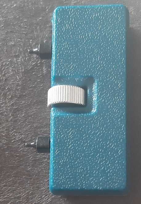 Ferramenta para abrir / trocar pilhas relógios