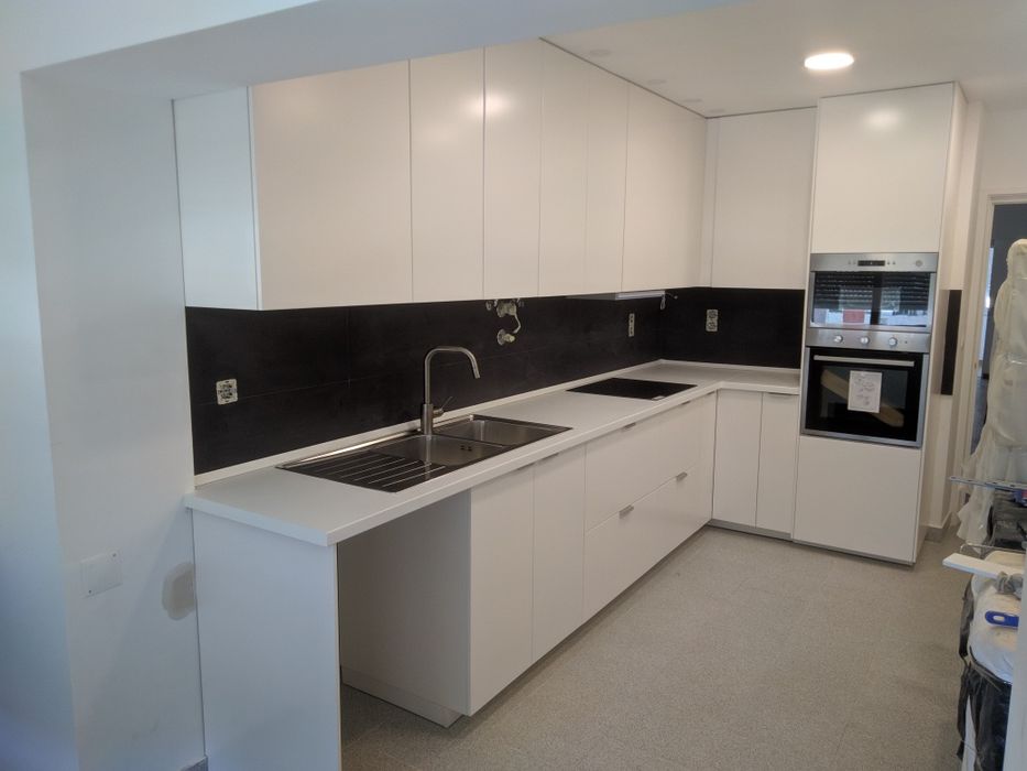 Planificação e montagem de cozinhas