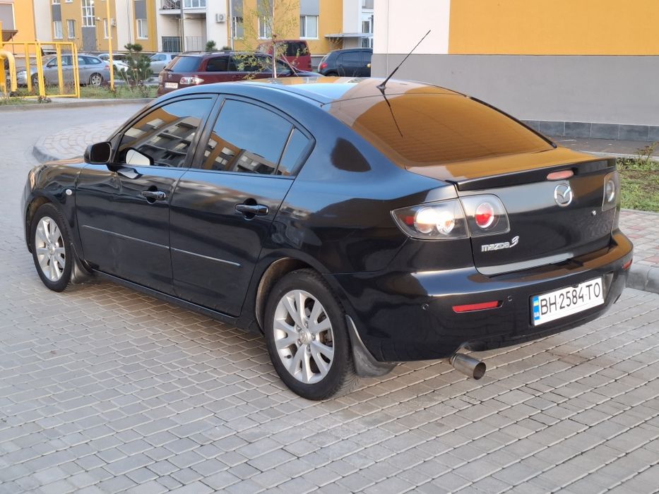 Мазда 3  MAZDA 3 автомат