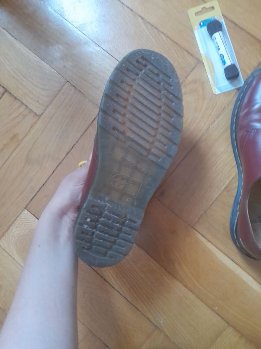 Bordowe Dr Martens