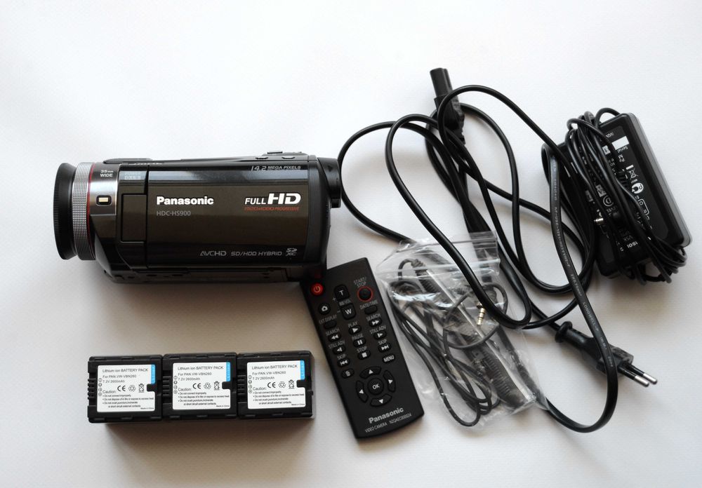 Видеокамера Panasonic hdc-HS900 FULLHD 50p. SD/HDD 220gb.