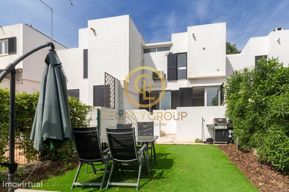 Vilamoura – Moradia Geminada T3 Duplex junto aos Campos de Golfe