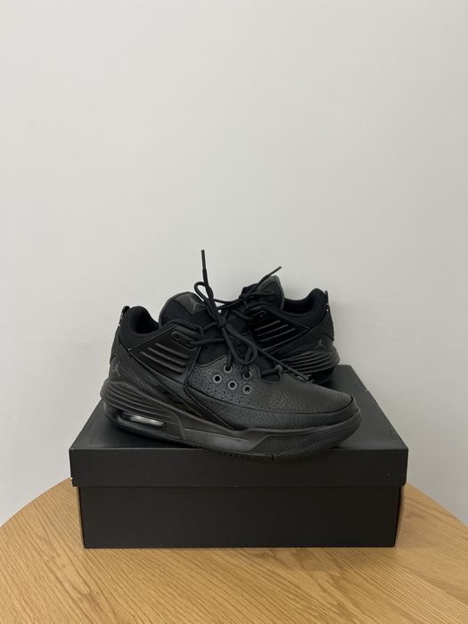 Black Infrared Air Jordans Jordan Max Aura Air Jordan Max - Main Image