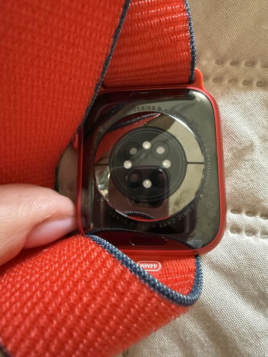 Apple Watch series 6 44mm Red Aluminum Cel